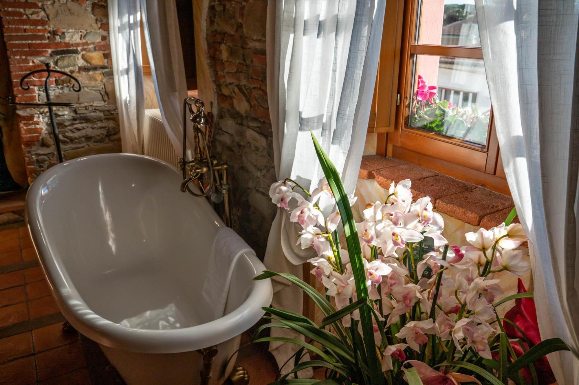 Luxury Corte Di Re Artu Лукка Екстер'єр фото